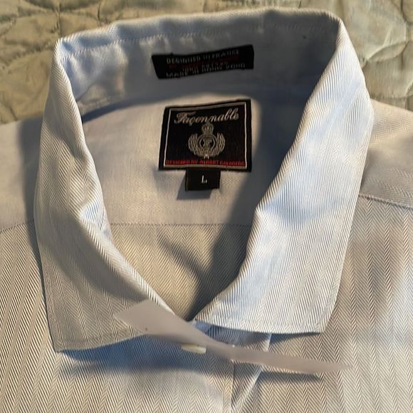 Nwot faconnable blue button down shirt, size large - Picture 3 of 8